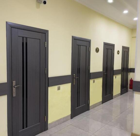 اتاق استاندارد با سرویس بهداشتی مشترک, Rahat