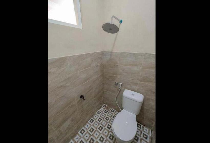 스탠다드 룸, Reddoorz Near Bns Batu