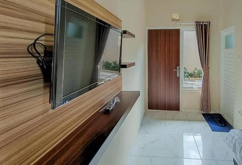 Standard-huone, Reddoorz Near Bns Batu