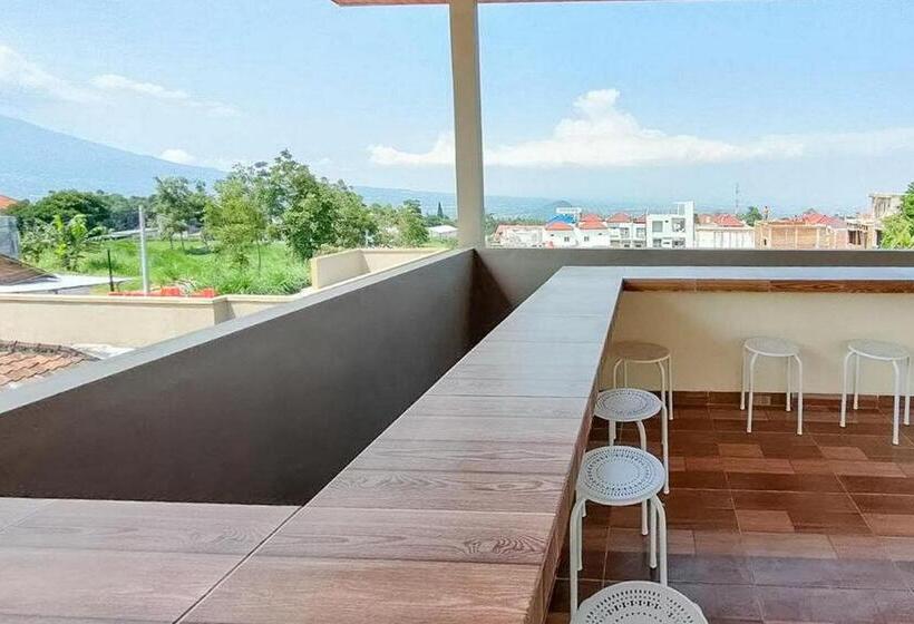 스탠다드 룸, Reddoorz Near Bns Batu