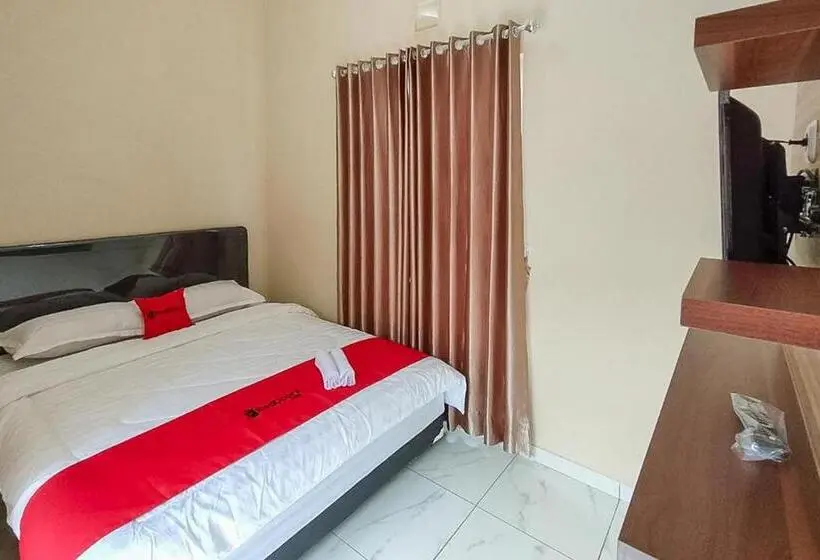 Standard-huone, Reddoorz Near Bns Batu