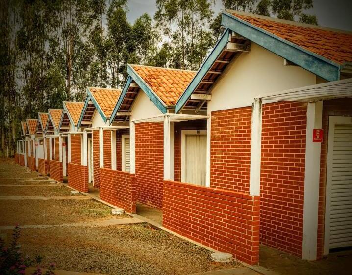 کلبه ییلاقی, Camping Pousada Primavera Olímpia