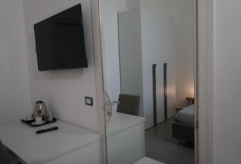 חדר סטנדרט, Dear Mary B&b