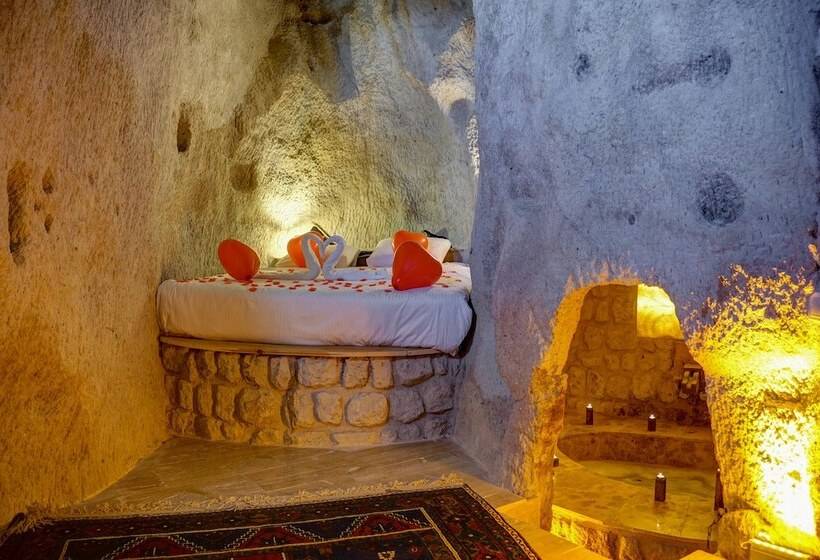 סוויטה דלוקס, Saliche Cave Suite