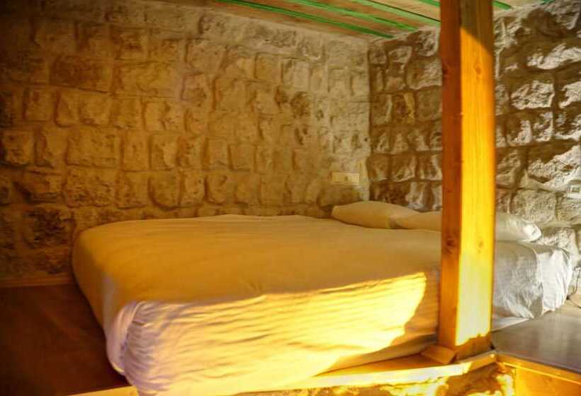 סוויטת ג'וניור, Saliche Cave Suite