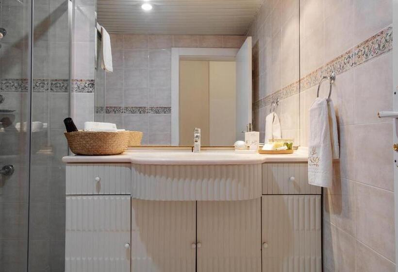 带露台的套间, Yasos Suites