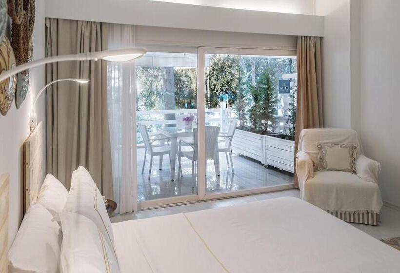 带露台的套间, Yasos Suites