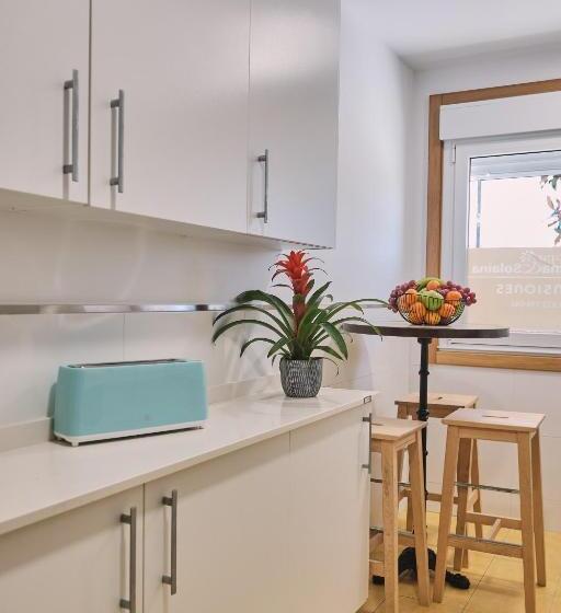 اتاق استاندارد سه نفره, Pensión A Solaina 2