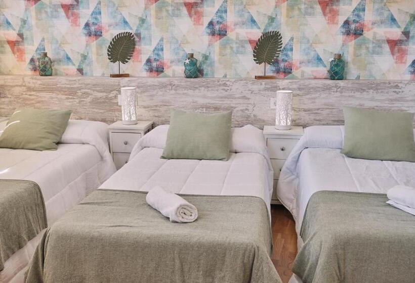 اتاق استاندارد سه نفره, Pensión A Solaina 2