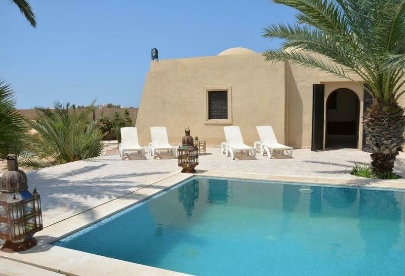 غرفة قياسية سرير كينج, Dar Almassa