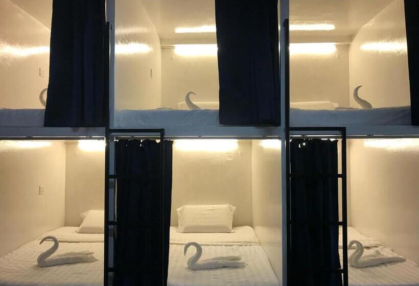 تختخواب در اتاق مشترک, Tempo Ext