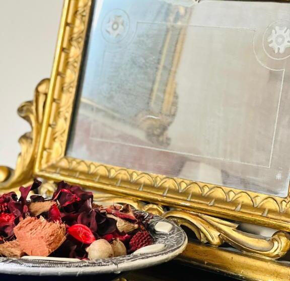 Camera Standard, Sofia Katane Suites