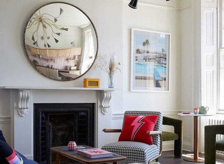 1 Bedroom Apartment Ground Floor, Artist Residence Brighton