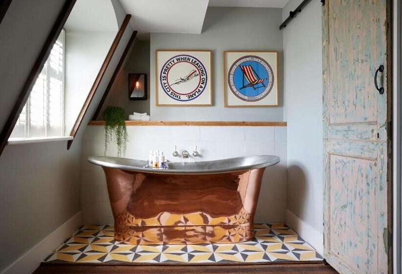 Standard Room Sea View, Artist Residence Brighton