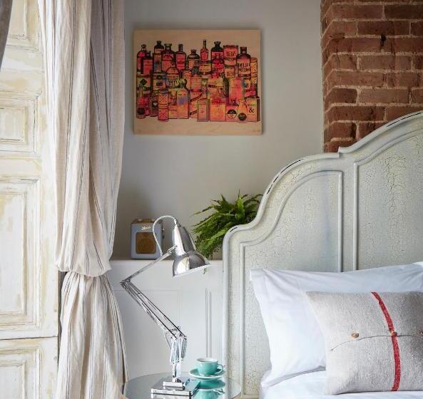 Standard Room Sea View with Balcony, Artist Residence Brighton