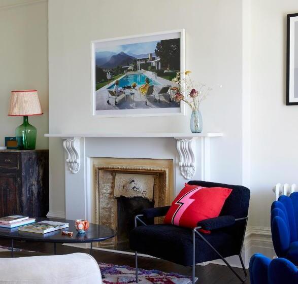 1 Bedroom Apartment with Balcony, Artist Residence Brighton