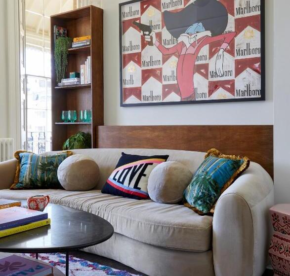 1 Bedroom Apartment with Balcony, Artist Residence Brighton