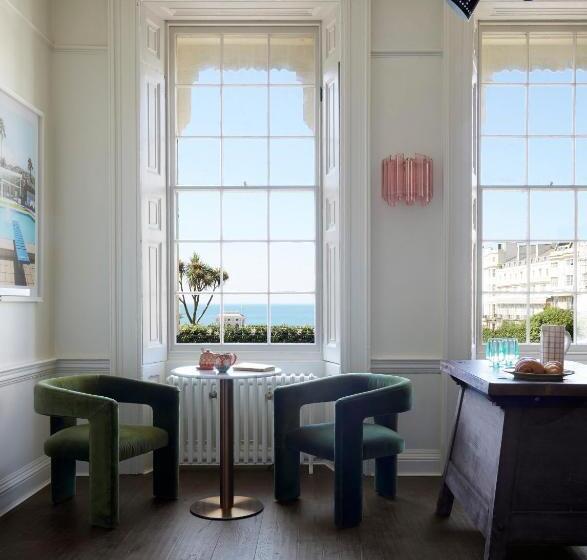 1 Bedroom Apartment Ground Floor, Artist Residence Brighton