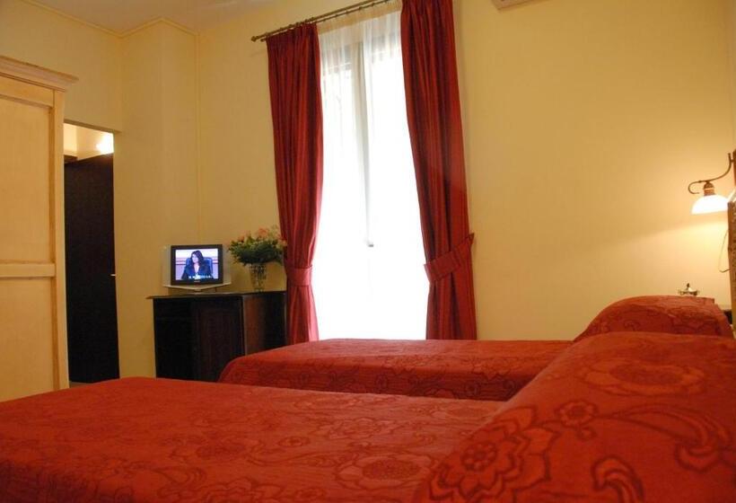 Трехместный Номер Deluxe, Garibaldi Relais
