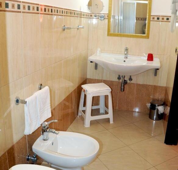 经济房, Garibaldi Relais