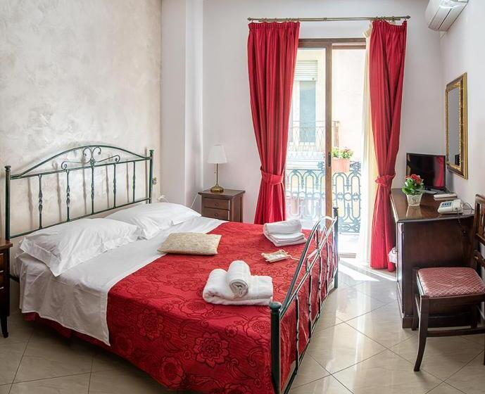 经济房, Garibaldi Relais