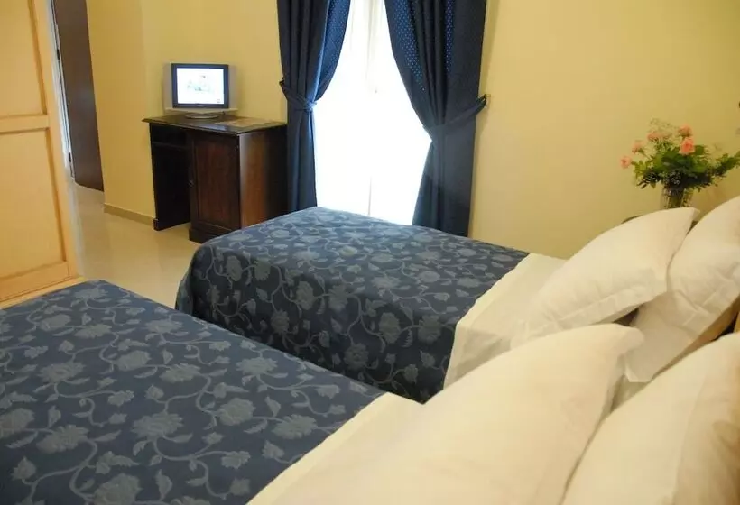 Camera Standard, Garibaldi Relais