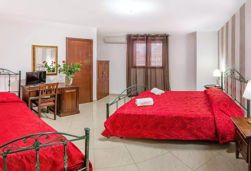 Camera Standard, Garibaldi Relais