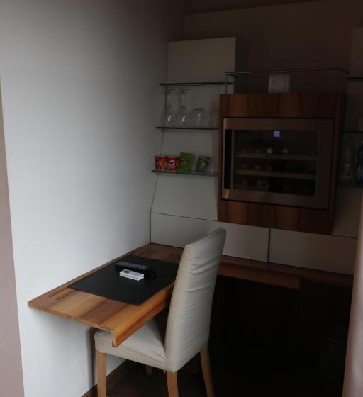 جناح جونيور, Borgo Santa Giulia