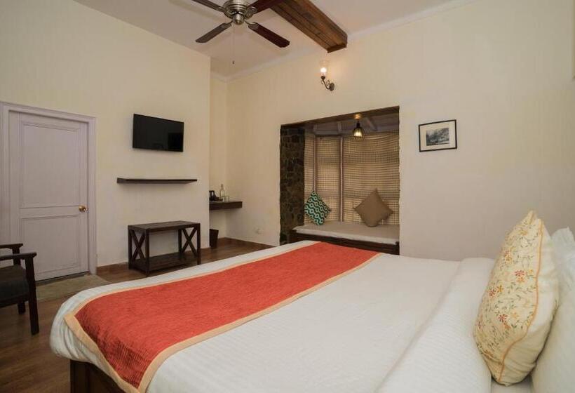 سوییت خانوادگی, Bhikampur Lodge By Howard