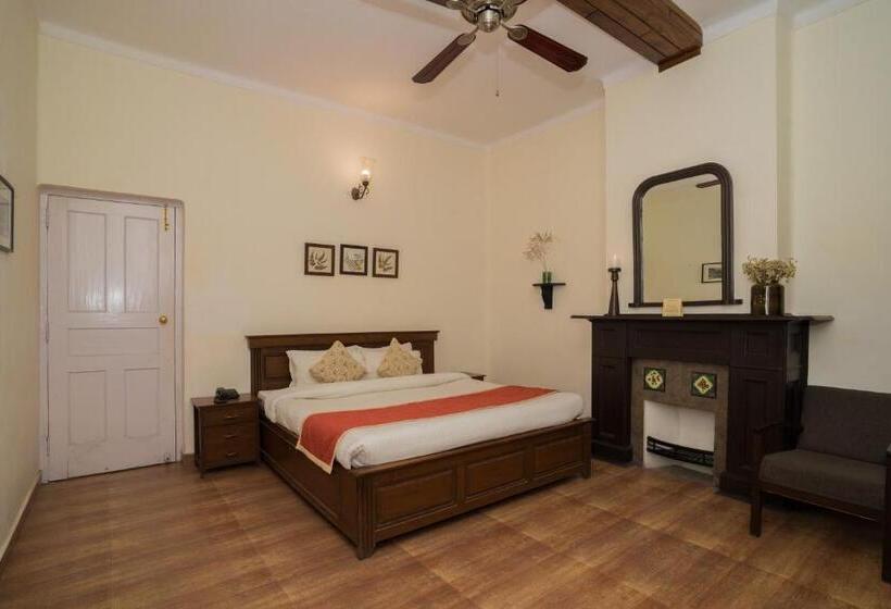 سوییت خانوادگی, Bhikampur Lodge By Howard