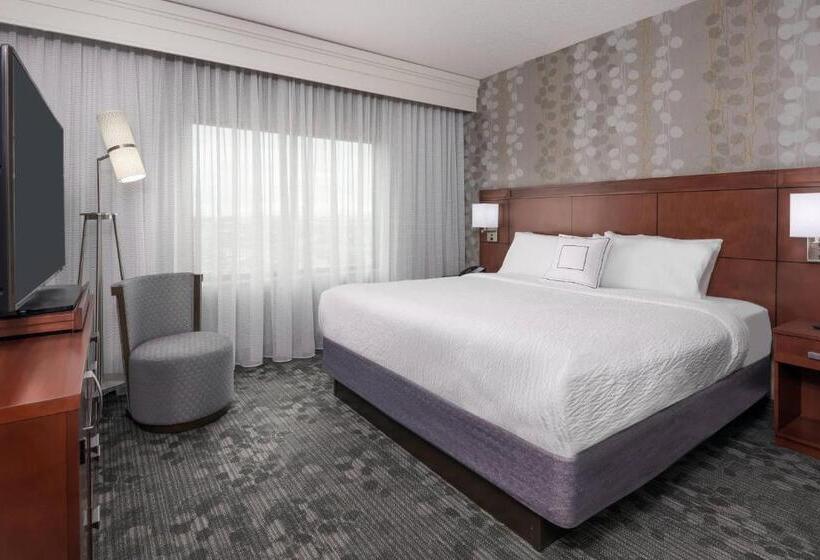 سوئیت با تخت بزرگ, Courtyard By Marriott Buffalo Airport