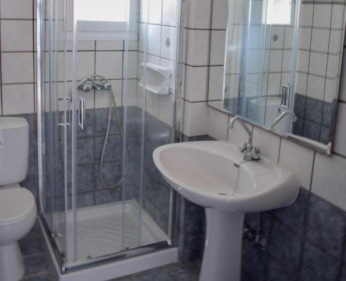 单卧家庭公寓, Diana Studios