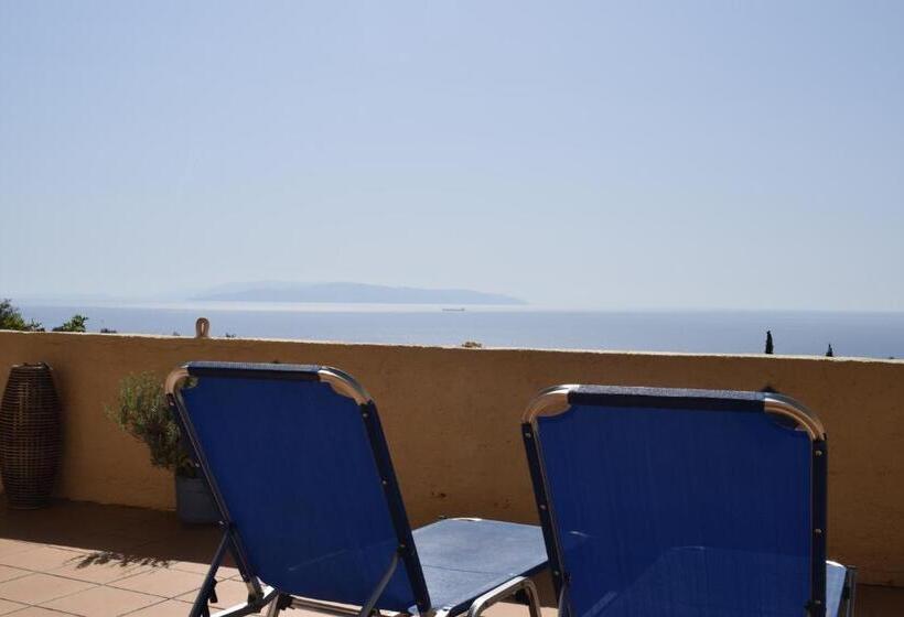 单卧家庭公寓, Diana Studios