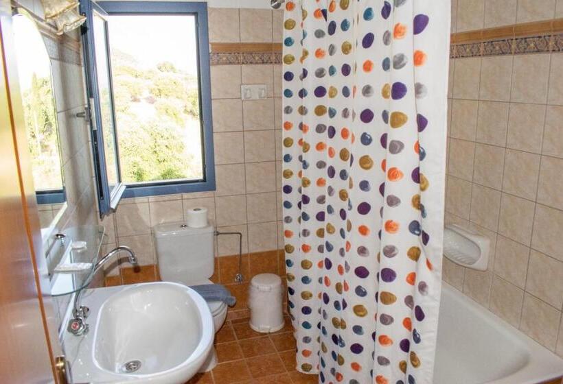 2人卧室家庭公寓, Diana Studios