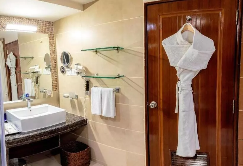 デラックススイート, Fortune Jp Palace, Mysore   Member Itc S Hotel Group