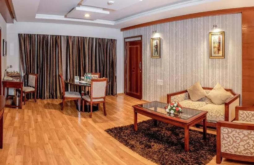 デラックススイート, Fortune Jp Palace, Mysore   Member Itc S Hotel Group