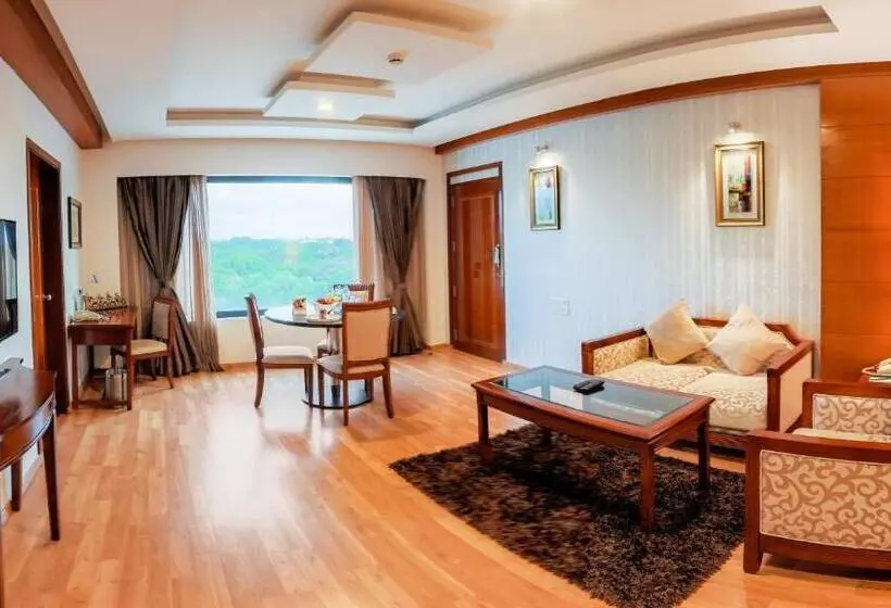 デラックススイート, Fortune Jp Palace, Mysore   Member Itc S Hotel Group