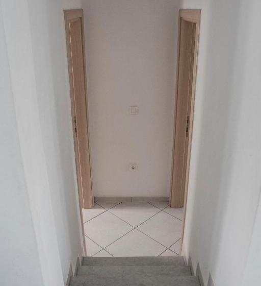 Апартаменты 2 Спальни, Ikaros Studios & Apartments