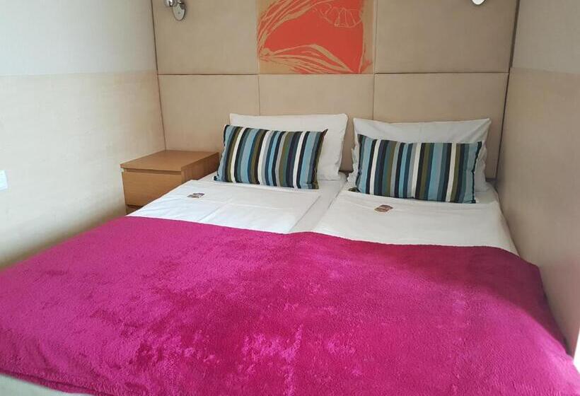 Номер Basic, Max