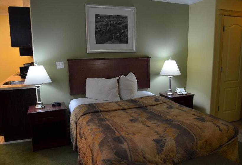 جناح جونيور, Nova Inn Inuvik