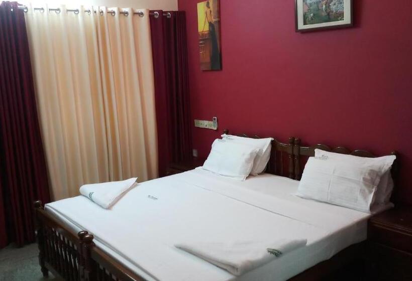 اتاق لوکس با بالکن, Oceanic Beach Residency