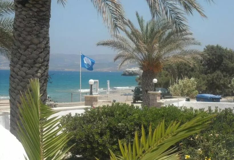 オーシャンビュースタンダードルーム, Petras Beach