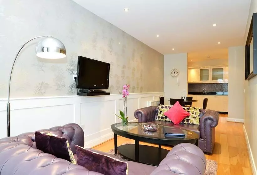 1 Bedroom Apartment, Jameson Court Self Catering Apartments