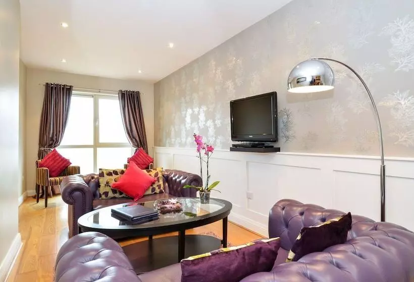 1 Bedroom Apartment, Jameson Court Self Catering Apartments
