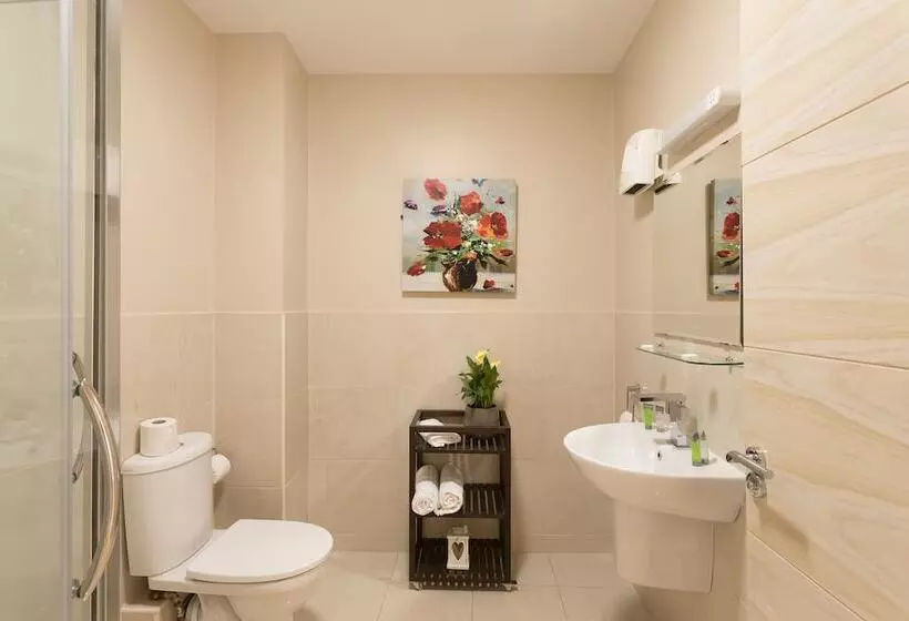1 Bedroom Apartment, Jameson Court Self Catering Apartments