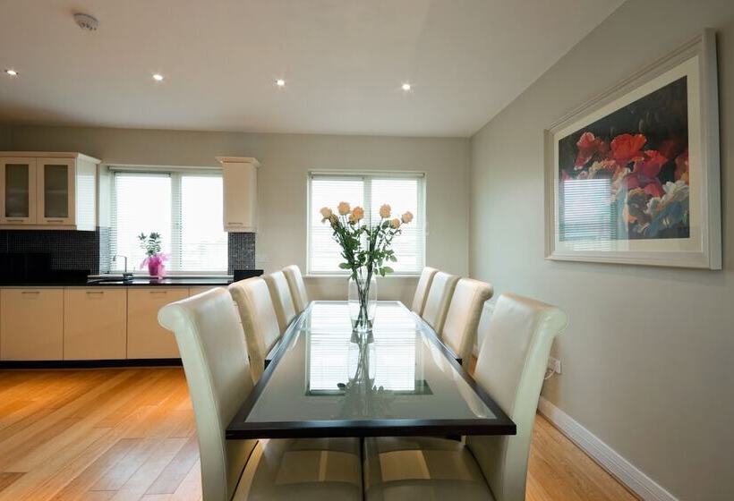 , Jameson Court Self Catering Apartments