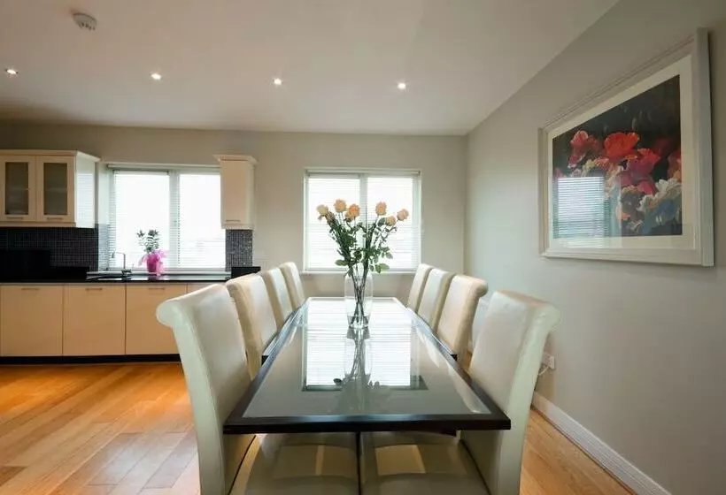 2 Bedroom Penthouse Apartment, Jameson Court Self Catering Apartments