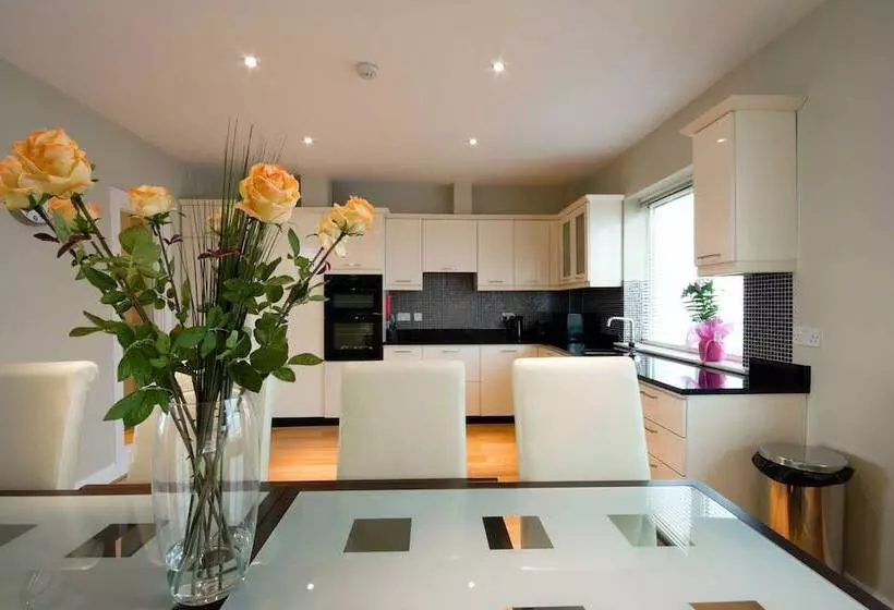 2 Bedroom Penthouse Apartment, Jameson Court Self Catering Apartments