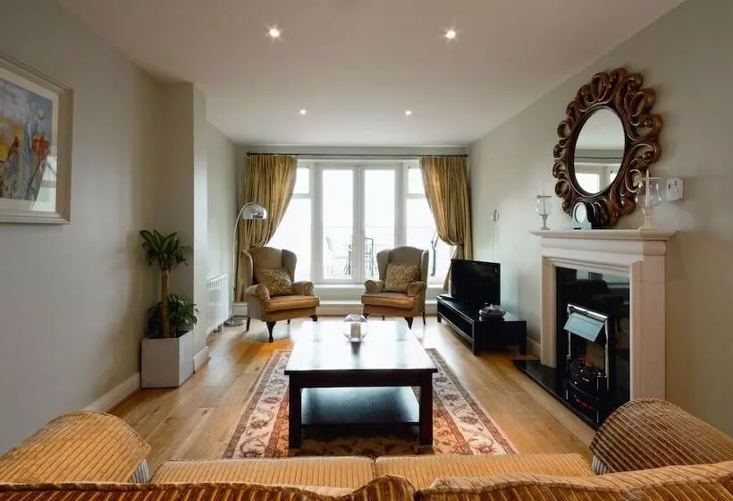 2 Bedroom Penthouse Apartment, Jameson Court Self Catering Apartments