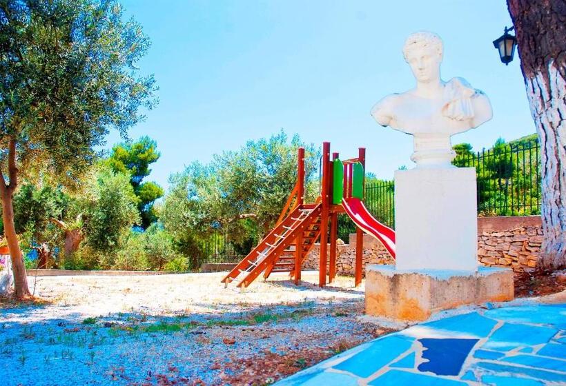 Вилла с 1 спальней и бассейном, Villa Agnanti Boutique